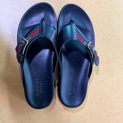 GUCCI THONG BUCKLE DESIGN SANDALS
