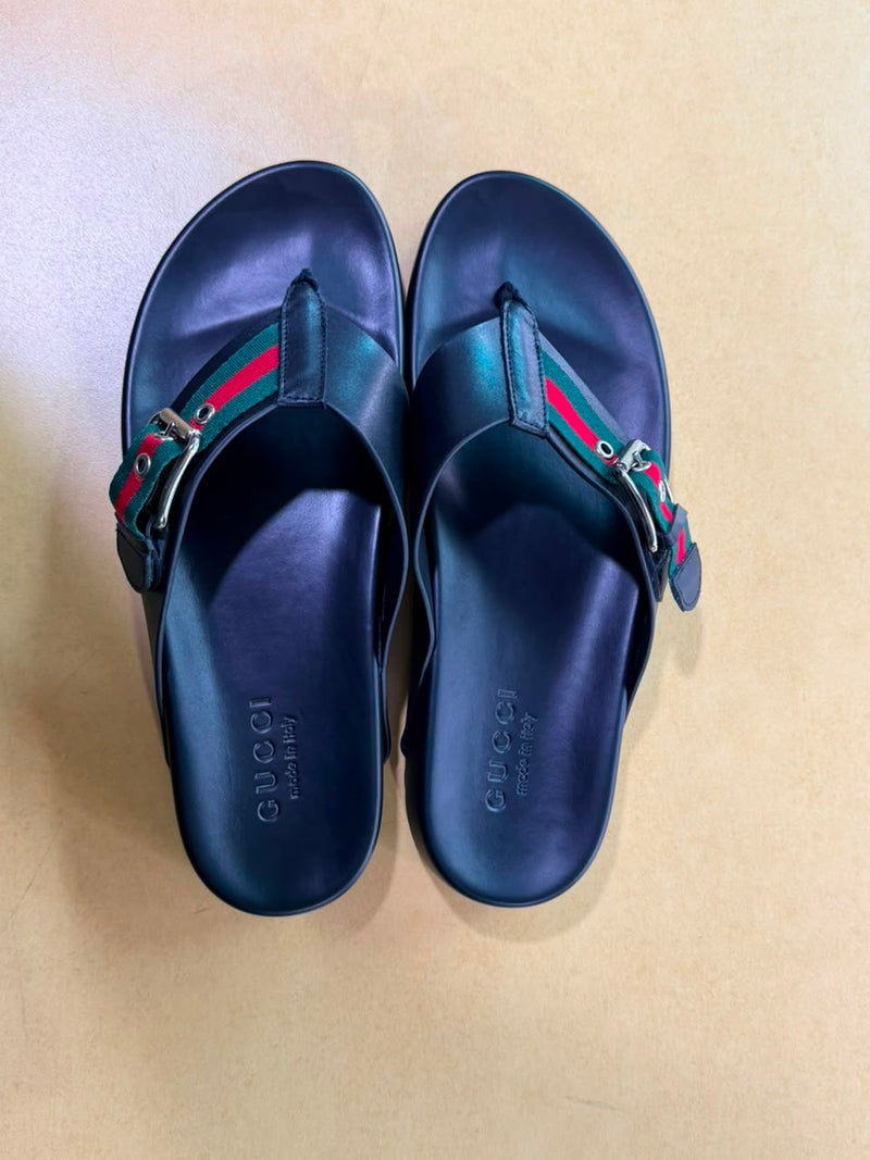 GUCCI THONG BUCKLE DESIGN SANDALS